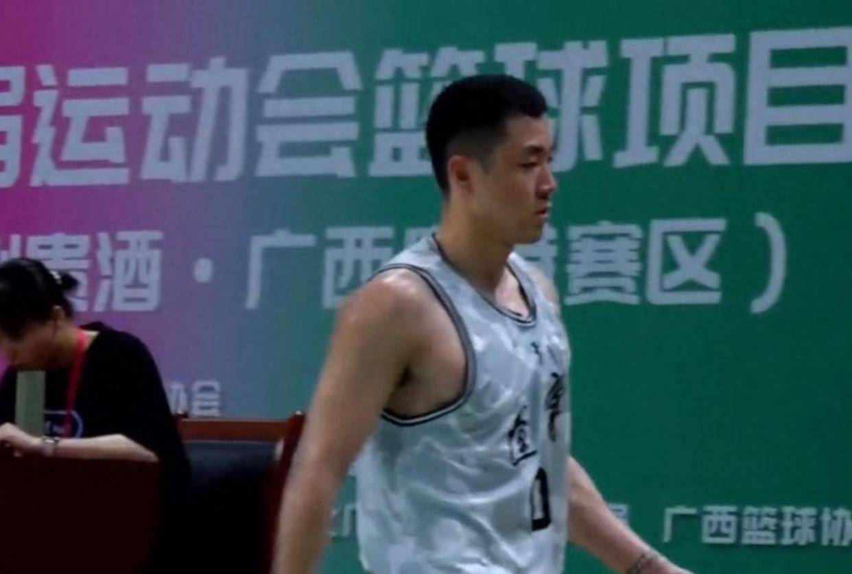 河南男篮球员状态神勇，助球队连胜在望的简单介绍