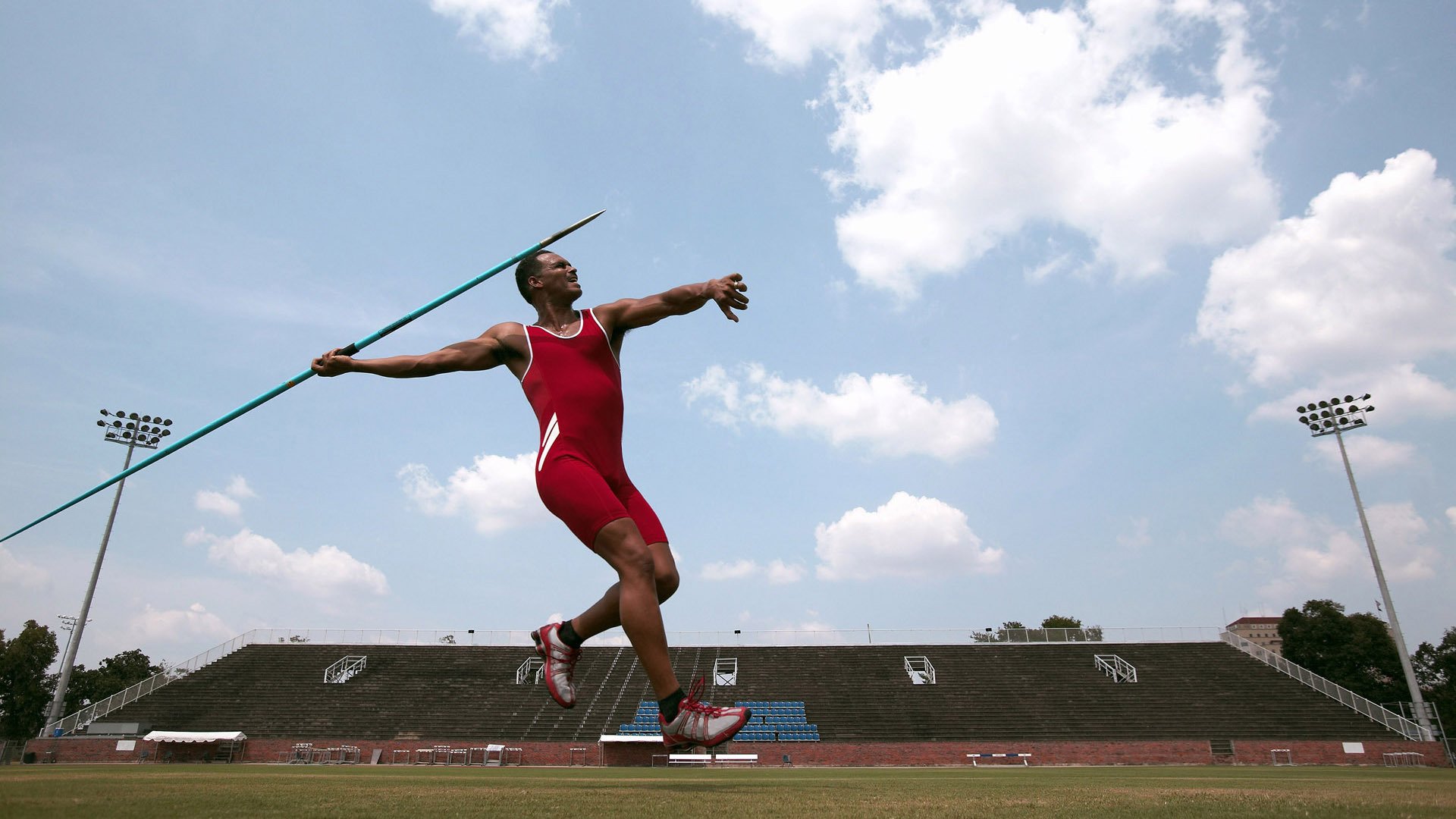 内马尔遭遇七连败，加拿大队教练面临压力！